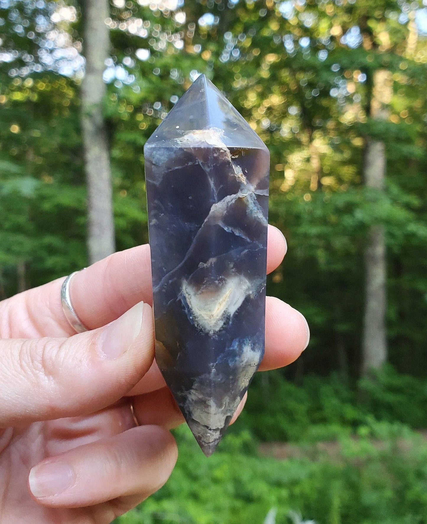 Purple Chalcedony Double Terminated Point. Purple Agate Meditation tool. Heart and Third Eye Chakra Crystal. Quartz - EarthyElementStudio
