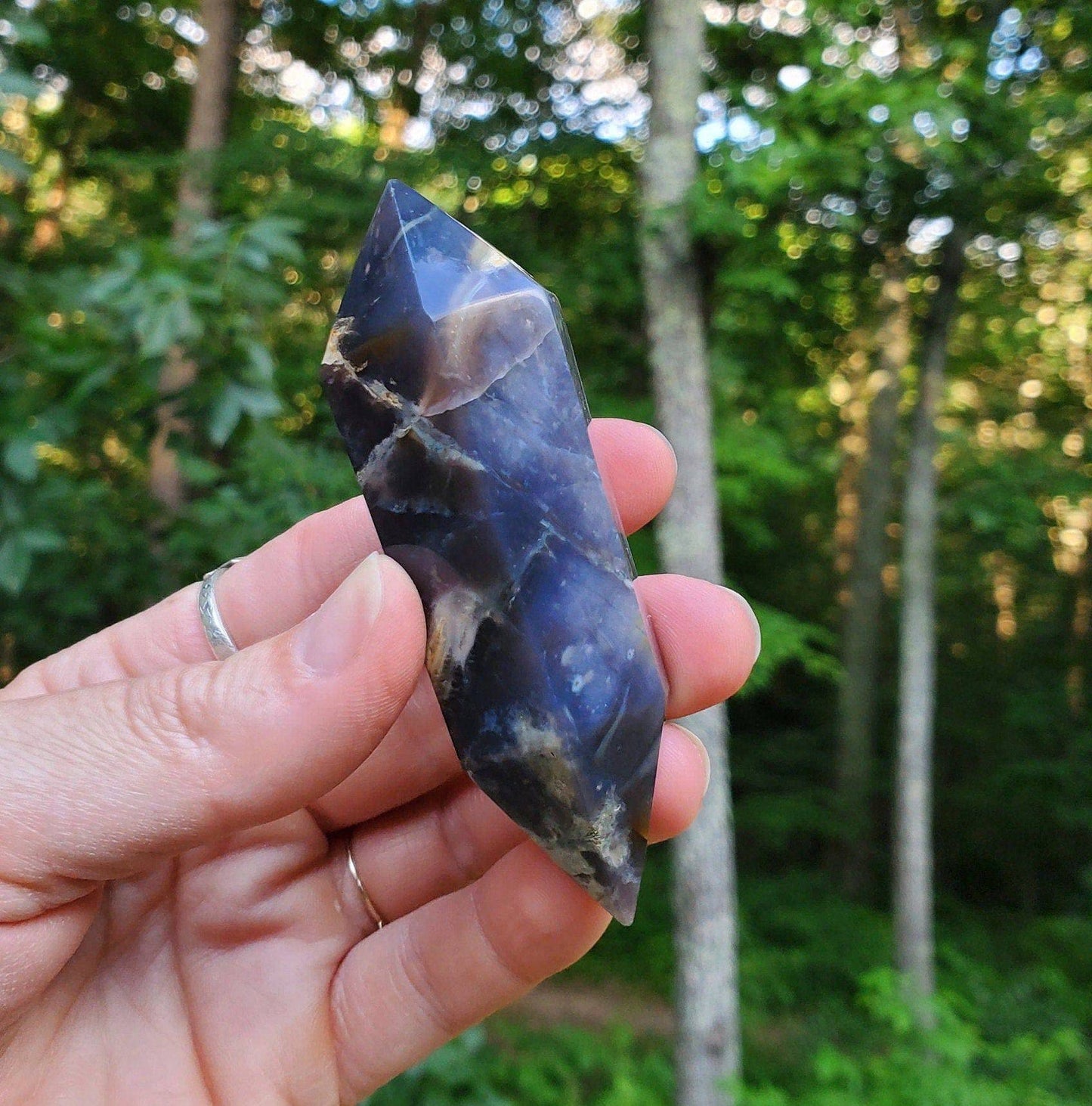 Purple Chalcedony Double Terminated Point. Purple Agate Meditation tool. Heart and Third Eye Chakra Crystal. Quartz - EarthyElementStudio