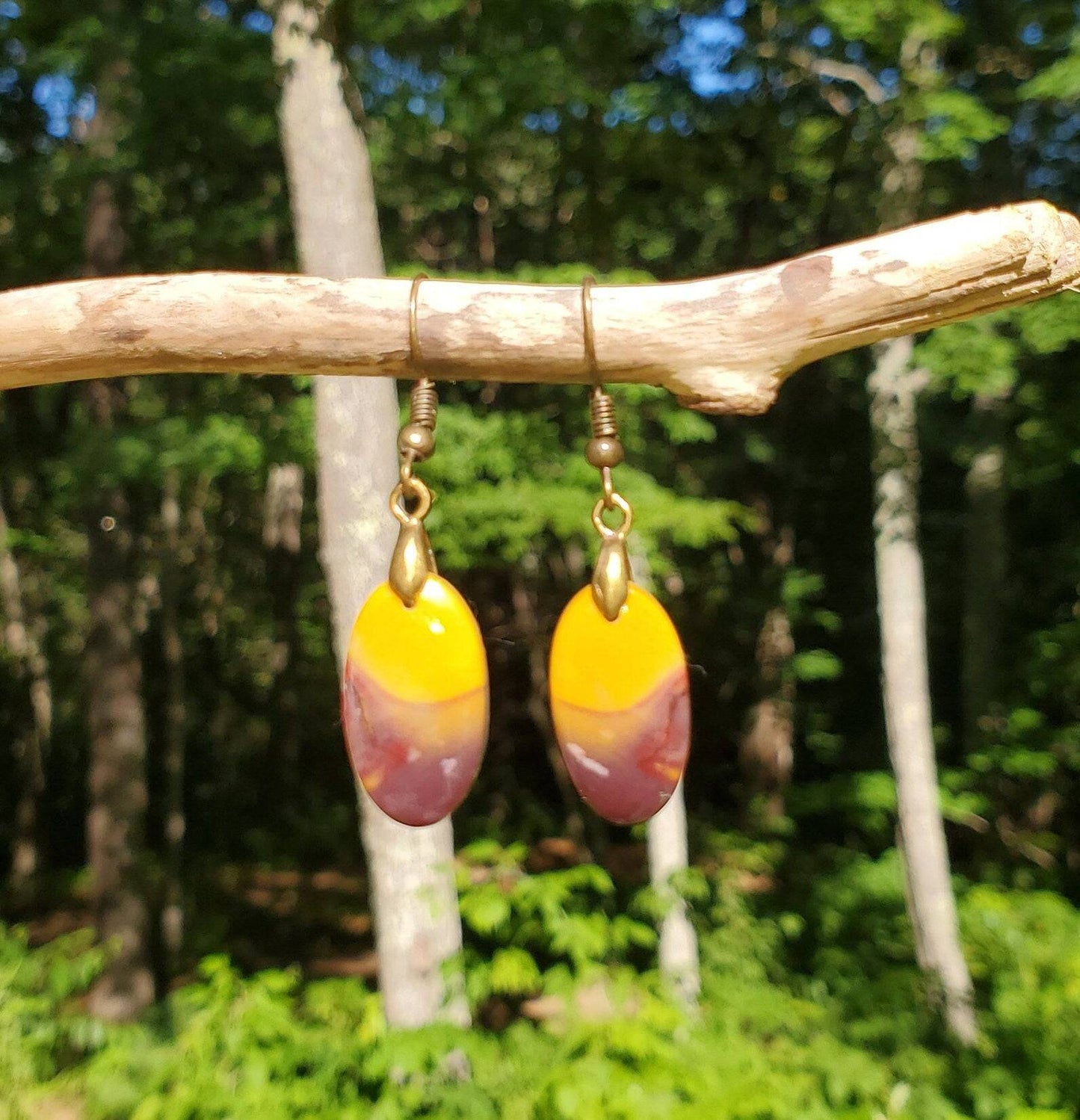 Mookaite Jasper Earrings. Jasper Jewelry. Antiqued Brass Wire Hooks. Crystal Accessories. - EarthyElementStudio