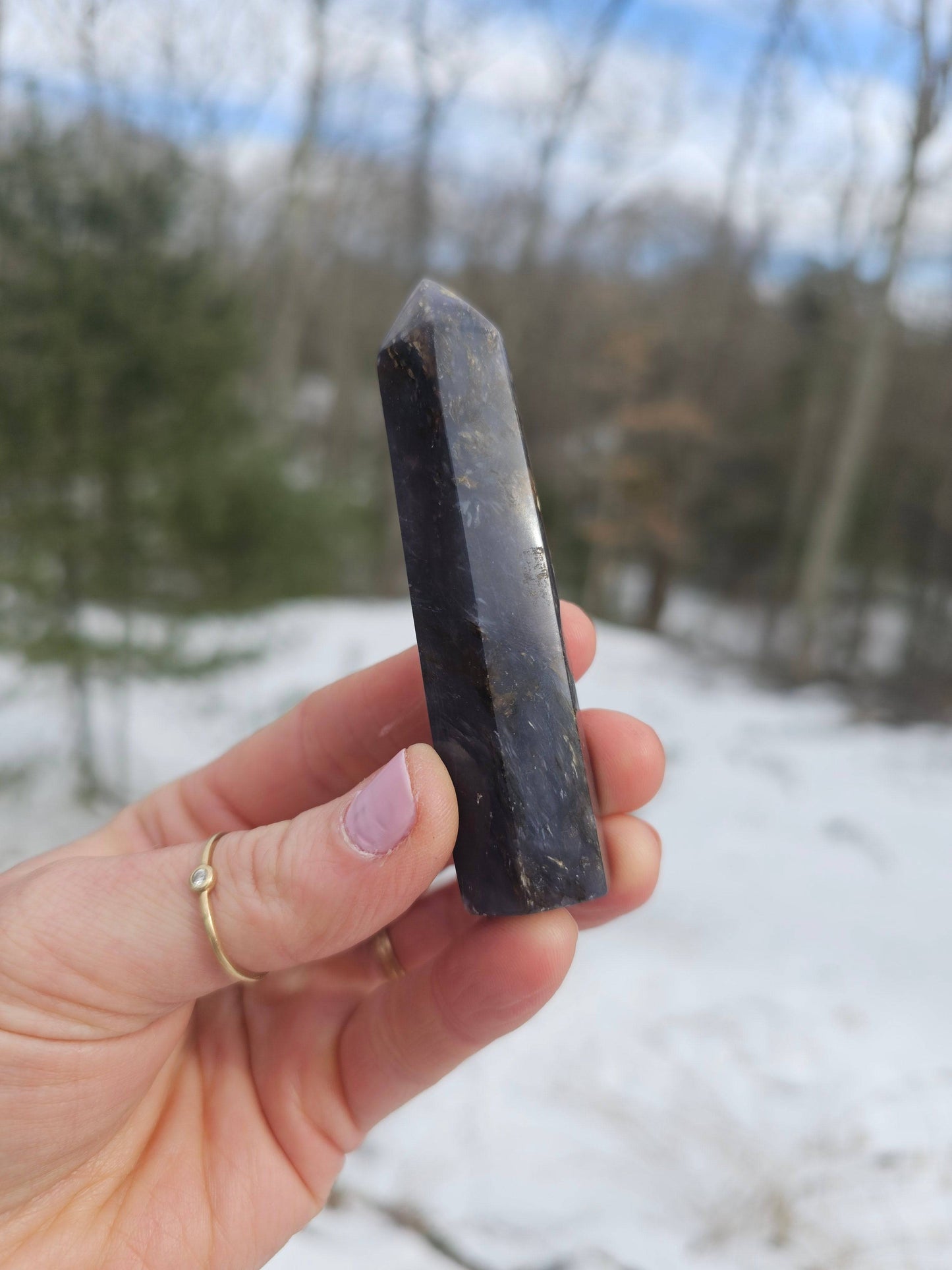 Purple Chalcedony Point. Crystal Tower. Home Decor. Meditation tool. - EarthyElementStudio