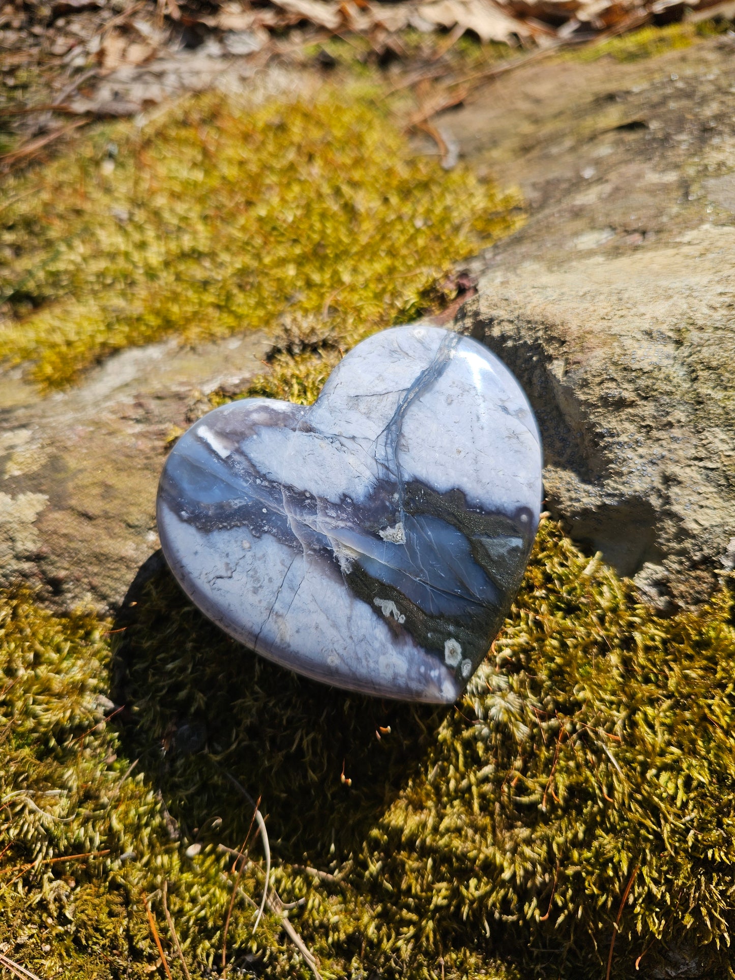 Large Purple Agate Heart. Chalcedony Crystal home decor - EarthyElementStudio