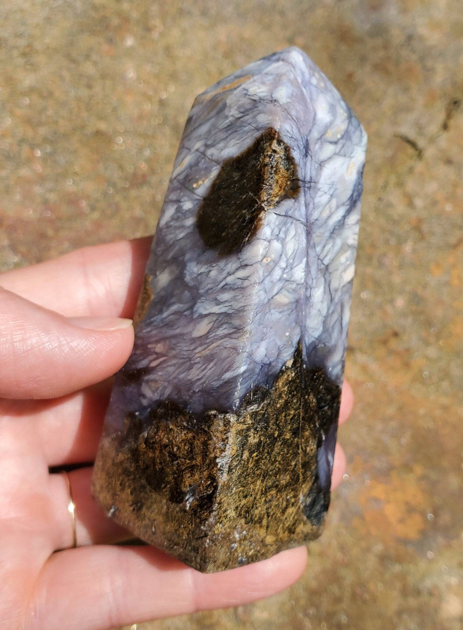 Purple Chalcedony Obelisk/ Tower. Purple Agate point. Heart and Third Eye  Chakra Crystal. Meditation Tool. - EarthyElementStudio