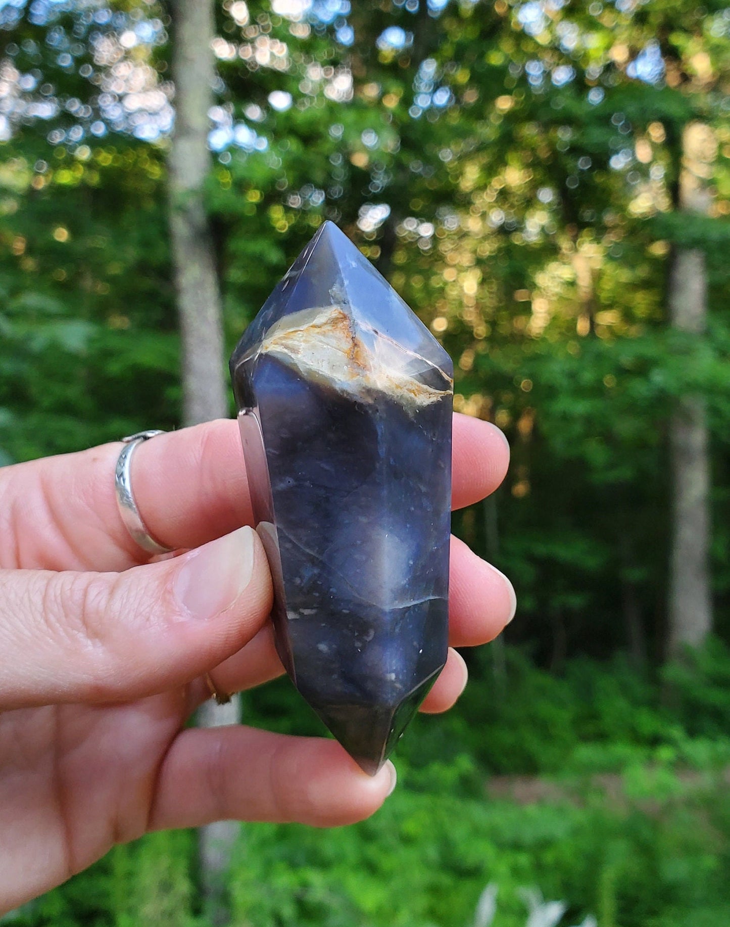 Purple Chalcedony Double Terminated Point. Purple Agate Meditation tool. Heart and Third Eye  Chakra Crystal. Quartz