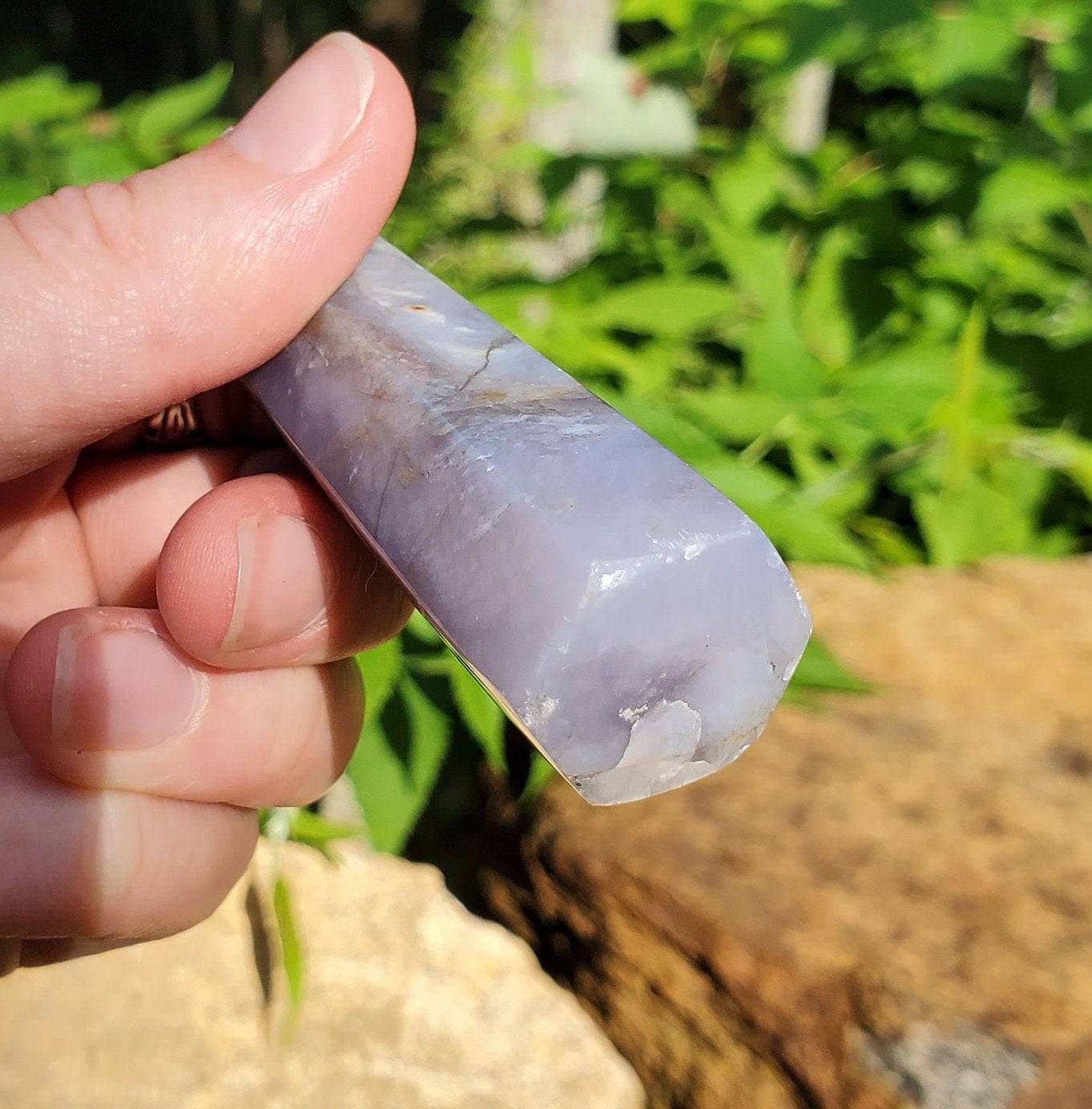 Purple Chalcedony Tower. Purple Agate point. Heart and Third Eye  Chakra Crystal. Meditation Tool. - EarthyElementStudio