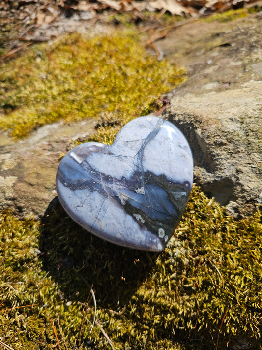 Large Purple Agate Heart. Chalcedony Crystal home decor - EarthyElementStudio